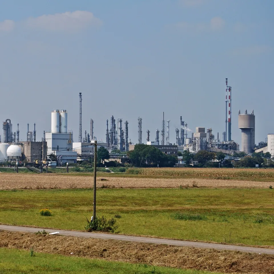 BASF warns of supply constraints due to low Rhine water levels