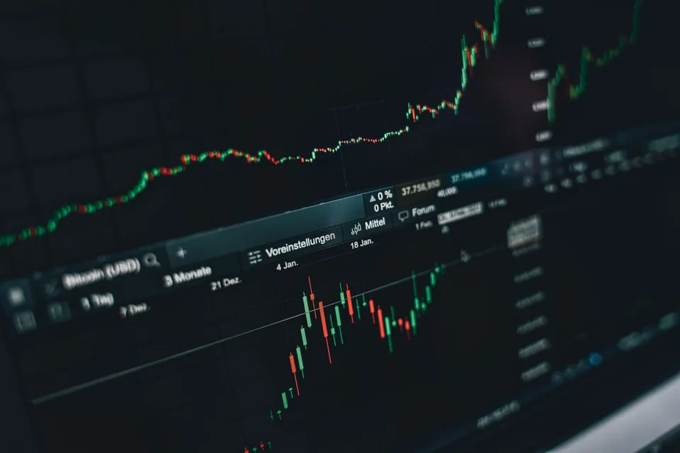 Dax recovers losses amid oil price and bond yield developments