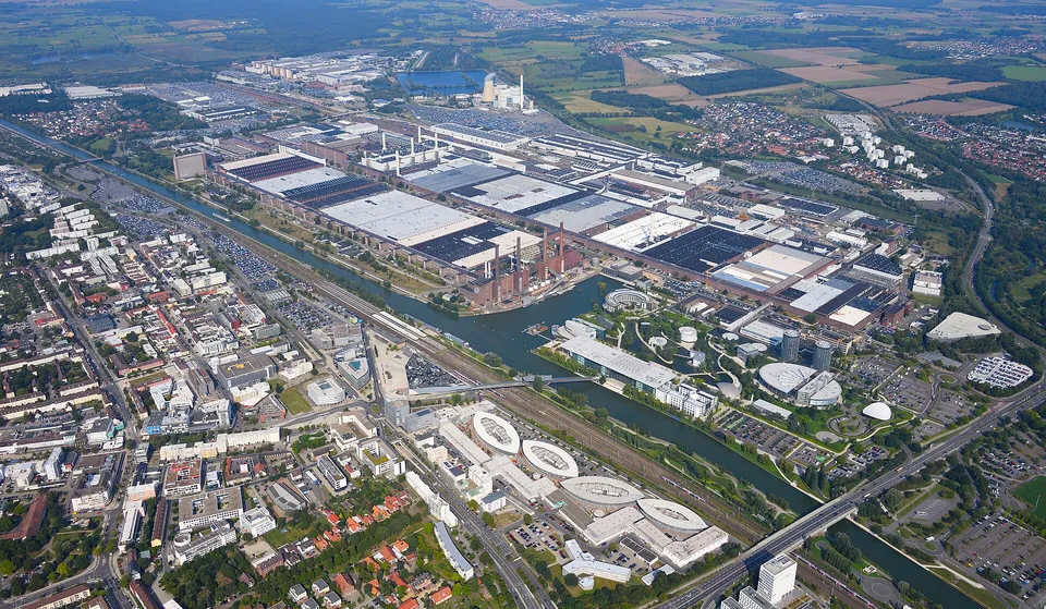 German CDU leader urges EU tariffs on Chinese hybrid cars